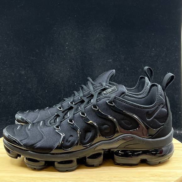 Nike Air VaporMax Plus Triple Black 2021 Mens 924453-004 Multiple Sizes - Picture 6 of 9